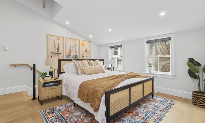 North End Apartment | North End Entire House