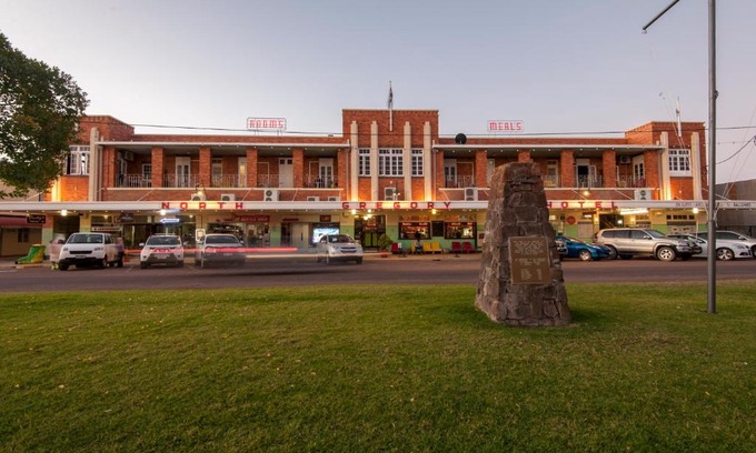 Winton Hotel | North Gregory Hotel