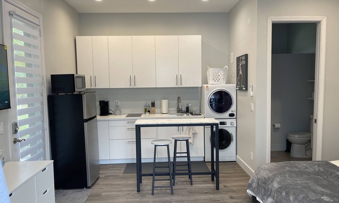 North Naples Apartment | North Naples Studio 10 minutes drive to the beach