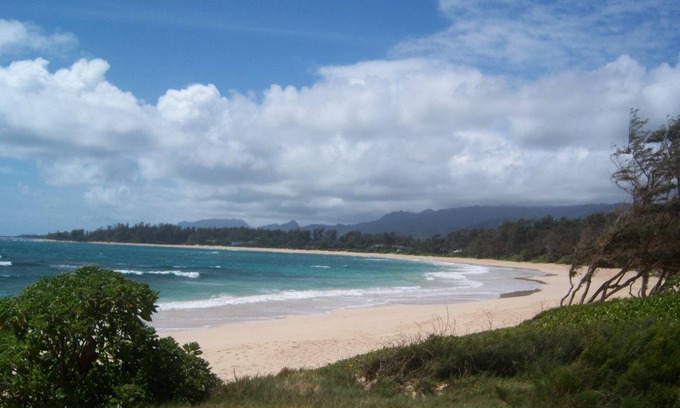 Kahuku House | North Shore Family Home - Walk to the beach