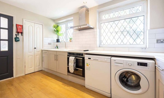 Didsbury House | Northern House Free Parking