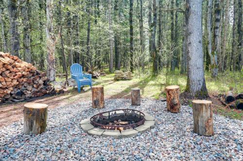 Arbor Vitae House | Northwoods Cabin - Near 3 Woodruff Lakes