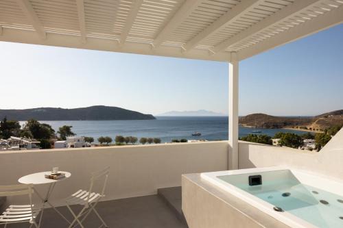 Livadi Hotel | NŌSTOS Serifos