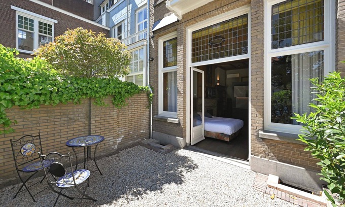 The Hague Center Apartment | Novallure Nassau Residence