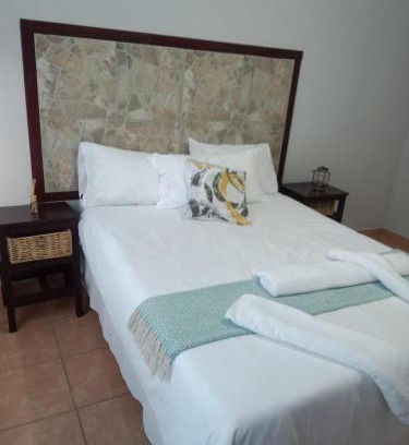 Dwarsloop House | Nteto guesthouse