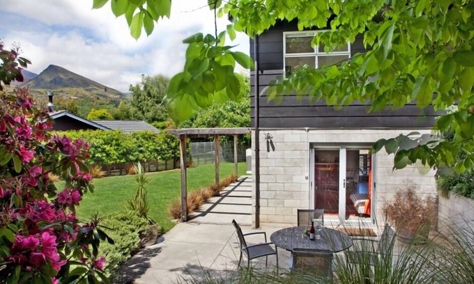 Arrowtown House | Number 10 | Arrowtown Family andamp; Pet Friendly