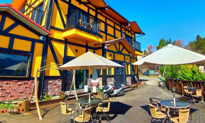 Ren'ai Bed & Breakfast | Nuowei Senlin Cottage