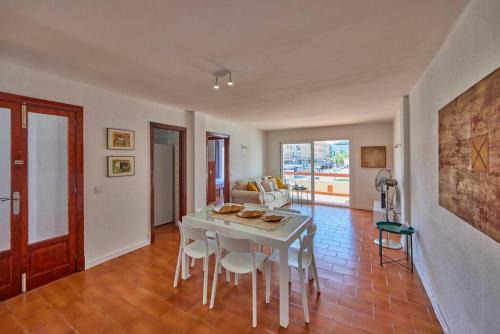 Calvia Apartment | Nura Houses Magaluf Apartment 3