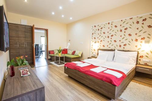 Sarvar Apartment | Nyirfa Apartmanház