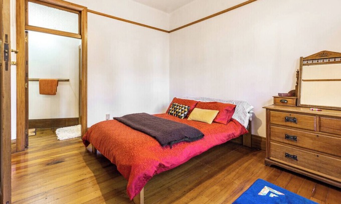 Auckland Central Business District Apartment | NZ's First Ever Built Apartment!