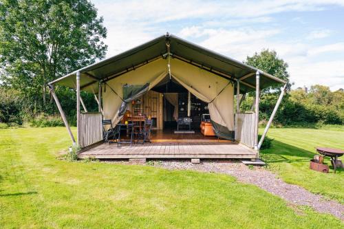 Honiton House | Oak