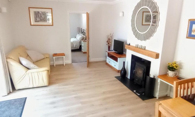 Sidmouth Apartment | Oakcroft