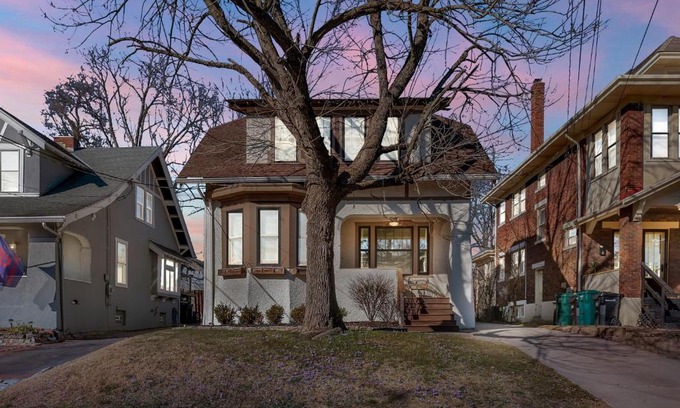 Oakley House | Oakley Square 3BR Charmer - Total Walkability home