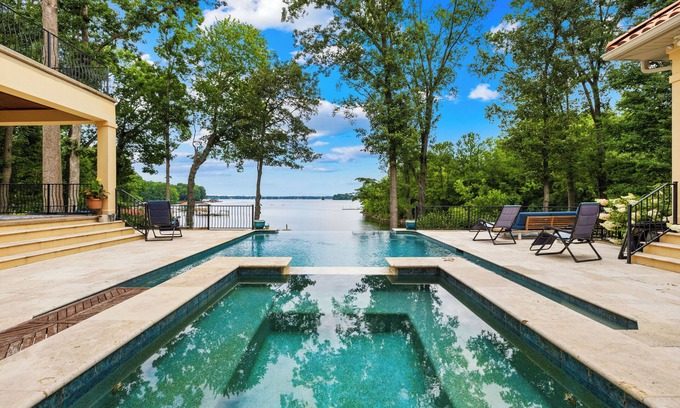 Cornelius House | Oasis at Lake Norman LKN, 20 min from CLT uptown