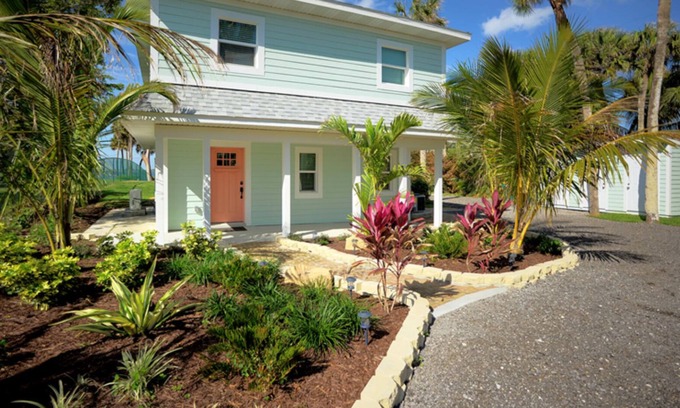 Melbourne Beach House | OASIS Incredible Riverfront/ Ocean Duplex upper