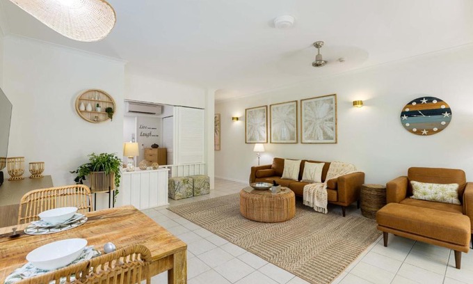 Port Douglas Apartment | Oasis Luxe on Macrossan Street - Stylish Residence