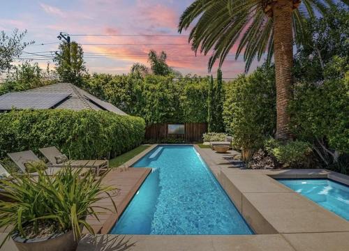 Fairfax District Villa | Oasis Villa with Heated Pool & Spa