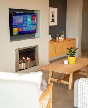 Hermanus City-Centre Apartment | Ocean Family Deluxe - Hermanus Waterfront Apartments