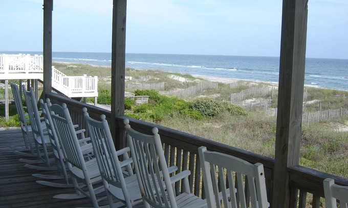 Atlantic Beach House | Ocean front and 5 stars! Your next great vacation starts here. Check it out.