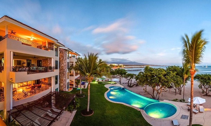 Punta de Mita Condo | OCEAN FRONT ULTRA LUXURIOUS PENTHOUSE WITHIN THE PRIVATE GATES OF PUNTA MITA!