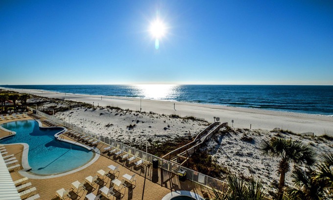 Gulf Shores Hotel | Ocean House Unit 1805