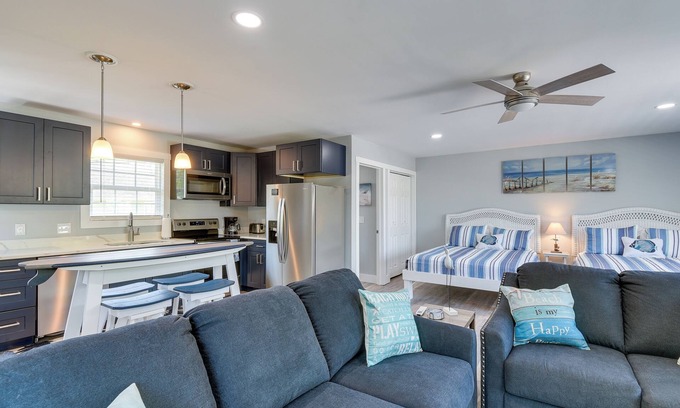 Ocean Isle Beach Apartment | Ocean Isle Beach Vacation Rental ~ 1 Mi to Pier!