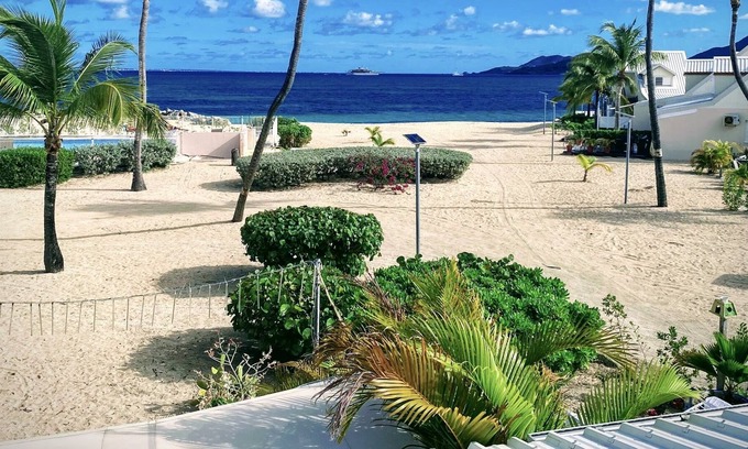 Nettle Bay House | Ocean Oasis * 2BDR house * Pool * Beach * Ocean * Quiet * Parking