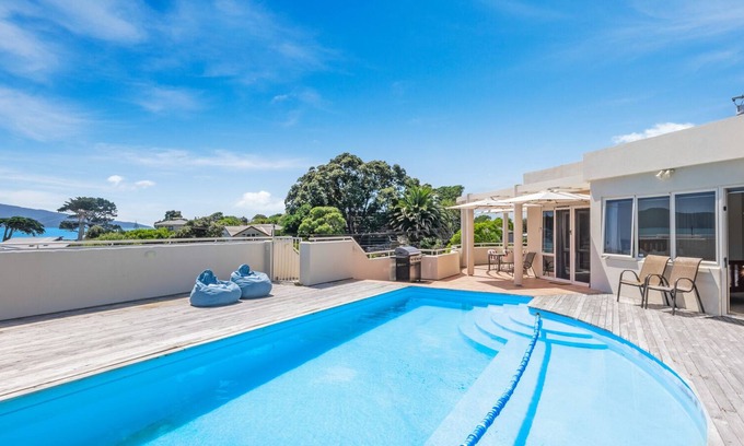Paraparaumu House | Ocean Pearl – Raumati Beach Holiday Home
