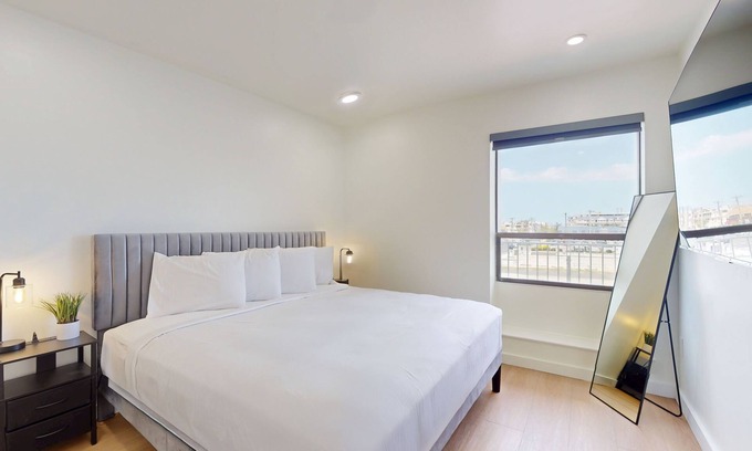 North End Condo | Ocean's Edge: 2BR/2BA Beach Block Condo w/POOL