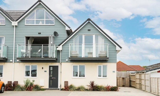 South Hayling House | Ocean View