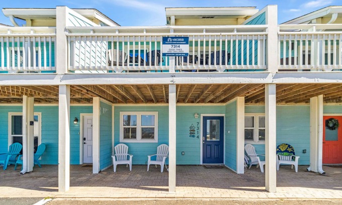 Port St. Joe House | Ocean-view townhouse across street from beach with patio, W/D, streaming, AC