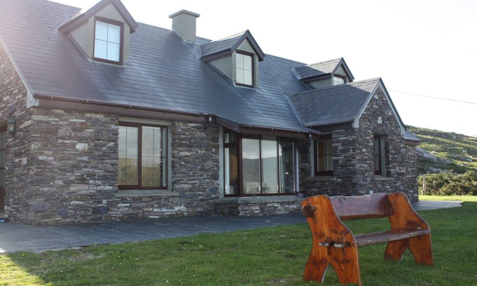 Caherdaniel House | Ocean views, walk to beach from Pairc An Dreolin on The Ring of Kerry.