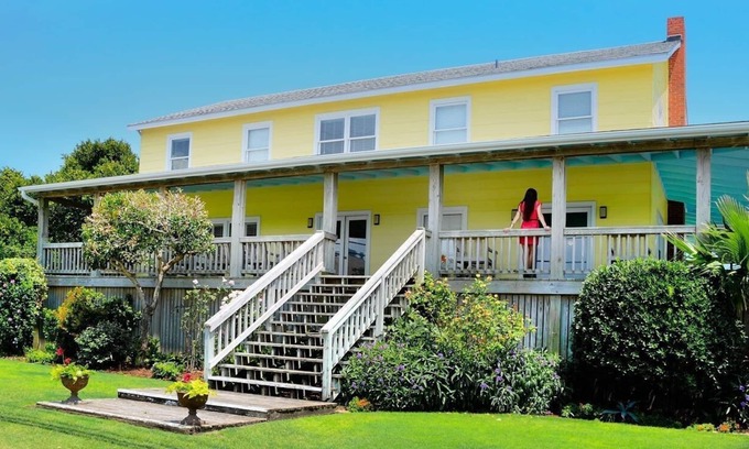 Wrightsville Beach Cottage | Oceanfront Beach House with Trailborn Surf & Sound pool & beach access.
