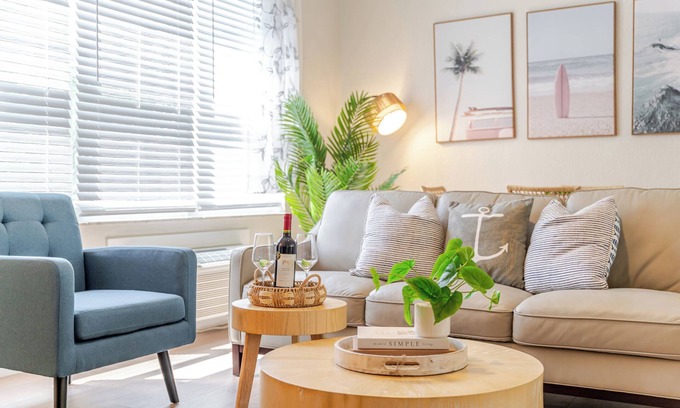 Hollywood South Central Beach Condo | Oceanfront Bliss Cozy 1BR by Beach Free Parking