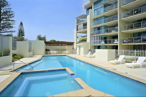 Bargara Apartment | Oceanfront Ground Floor Apartment - Dwell 3 in Bargara