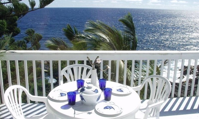 Kehena House | Oceanfront In Beautiful Tropical Area, by black sand beach - Oceana Hawaii