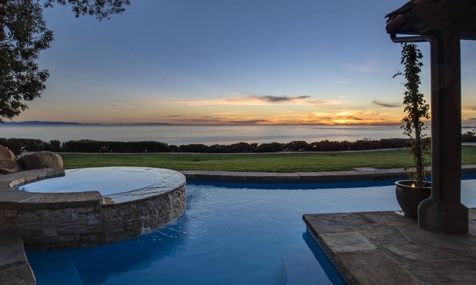 Las Positas House | Oceanfront Luxury - Heated Pool - PRIVATE BEACH STAIRWAY