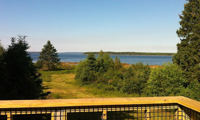 Bar Harbor Villa | Oceanfront Mount Desert Island Retreat