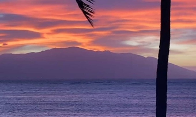 Ualapue Condo | Oceanfront Top Floor Molokai Condo! Lush East End Location!