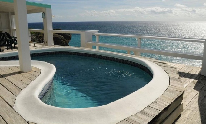 Ocean City House | Oceanfront villa on cliff with spectacular view