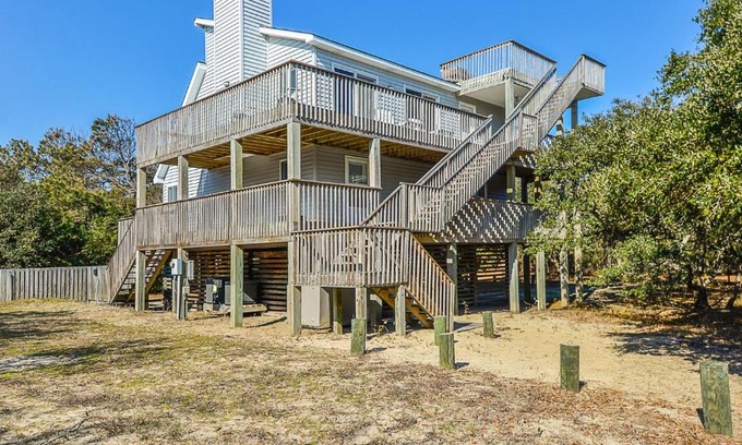 Carova Beach House | Oceanside, 5 BRs, Wild Horses, 600 ft to Beach Access, 4wheel Drive Area, 4x2398, The T House