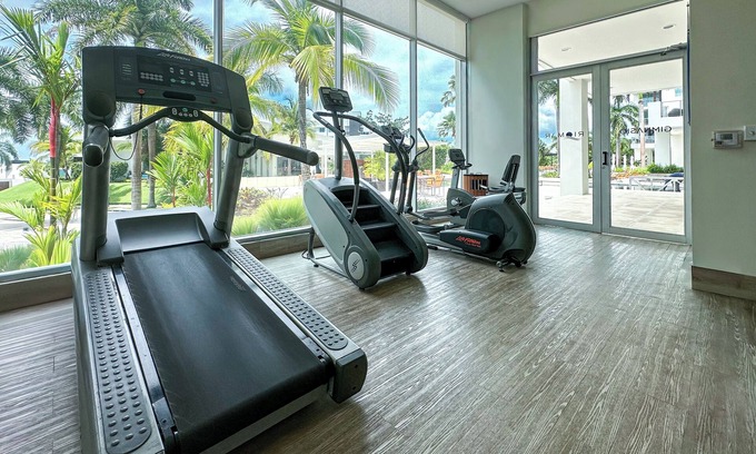 Bouvet Island Apartment | OceanView 3Bedroom 19th-Floor Apartment: 5 Pools, Restaurant, Spa & Fitness Room