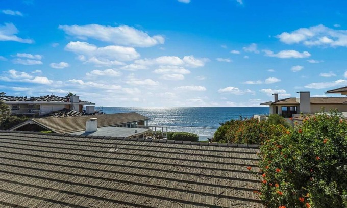 Terramar House | Oceanview, Walk To Beach, Fire Pit