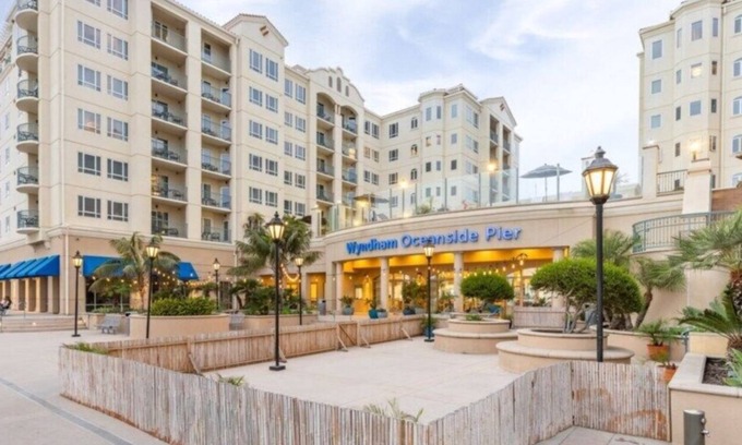 Townsite Resort | Oceonside Pier Resort by Wyndham 2 Bdrm