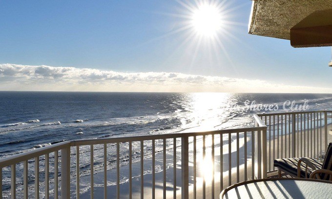 Daytona Beach Shores Condo | Oct/Bike Week @ 1001 Shores Club! Pool/NO-DRIVE Beach/Grills/Pickleball/BsktBall