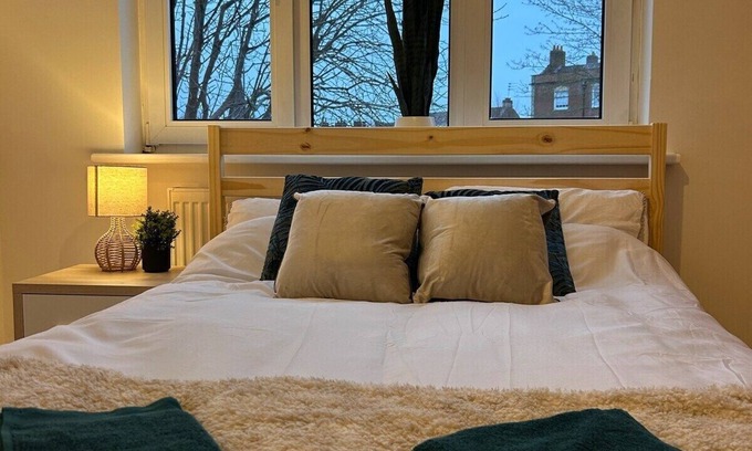 Mangotsfield Apartment | October Discount - Long Stay - Contractors