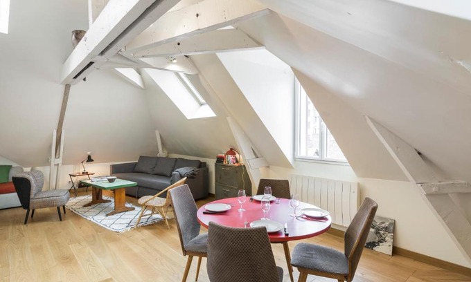 Saint-Helier Apartment | Odorico - En centre-ville, proche gare