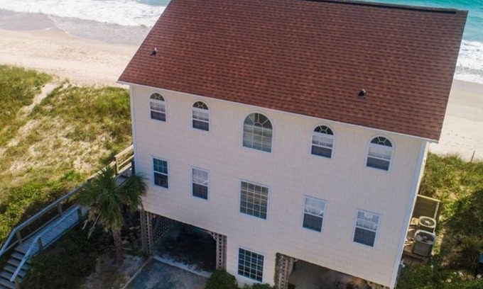 Surf City House | Off Season Short Term Rental Oceanfront Oasis House 5 bedroom, 3.5 bath Elevator