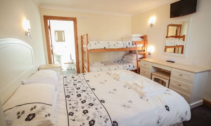 Rhyd-y-clafdy Cottage | OGWEN - a cottage that sleeps 4 guests in 1 bedroom