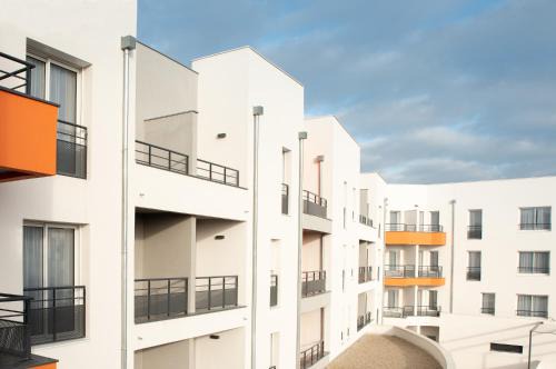 Les Ponts-de-Ce Apartment | Oh Activ Les Ponts-de-Cé
